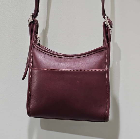 Sold!! Vintage Coach Legacy Small Zip Crossbody Shoulder Bag 9997 (Currant) - Picture 6 of 14
